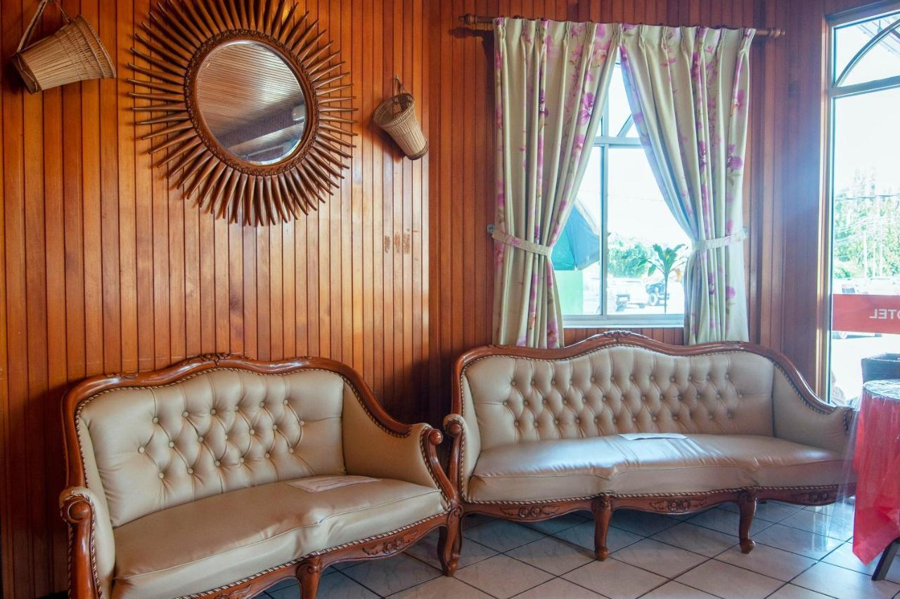 Oyo 89577 Kristal Hotel Keningau Extérieur photo